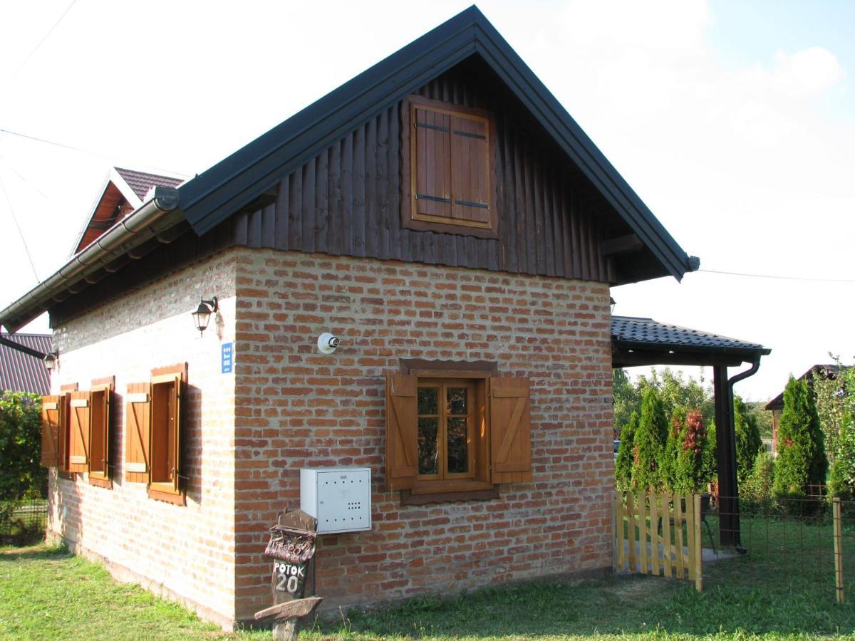 Holiday home Plavi Lav Potok