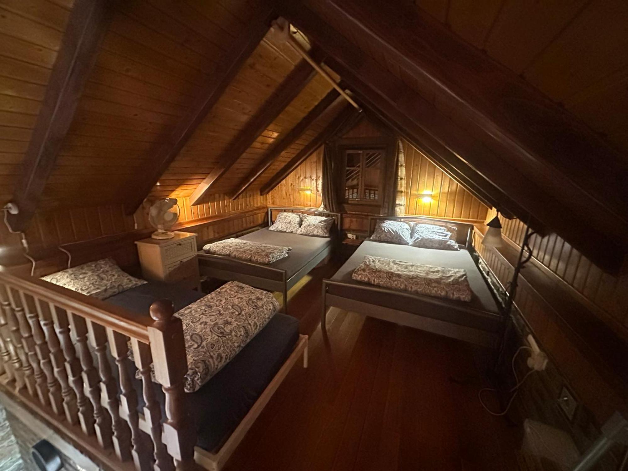 Plavi Lav Holiday home Potok